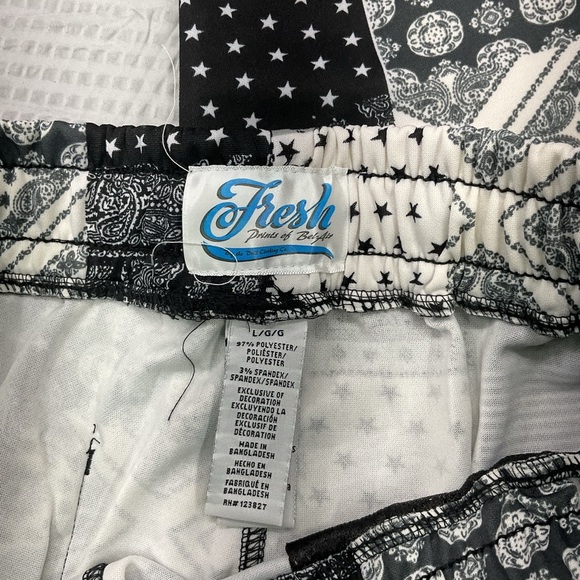 Monochrome Patchwork Men's Joggers - Picture 3 of 9